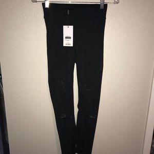 Gym shark compression leggings